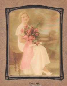 Unidentified graduate, hand-tinted studio portrait by Leonard & Co., Atlanta, ca. 1930