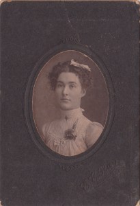 Ina Allison, cabinet card by E. E. Ray, Rossville, GA, 1900