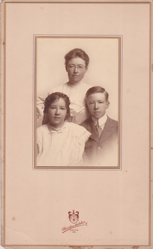 Hatcher, Thurston, Macon portrait Fam3