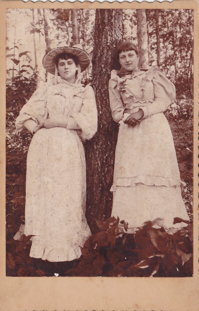 Nabell 2girls c1900